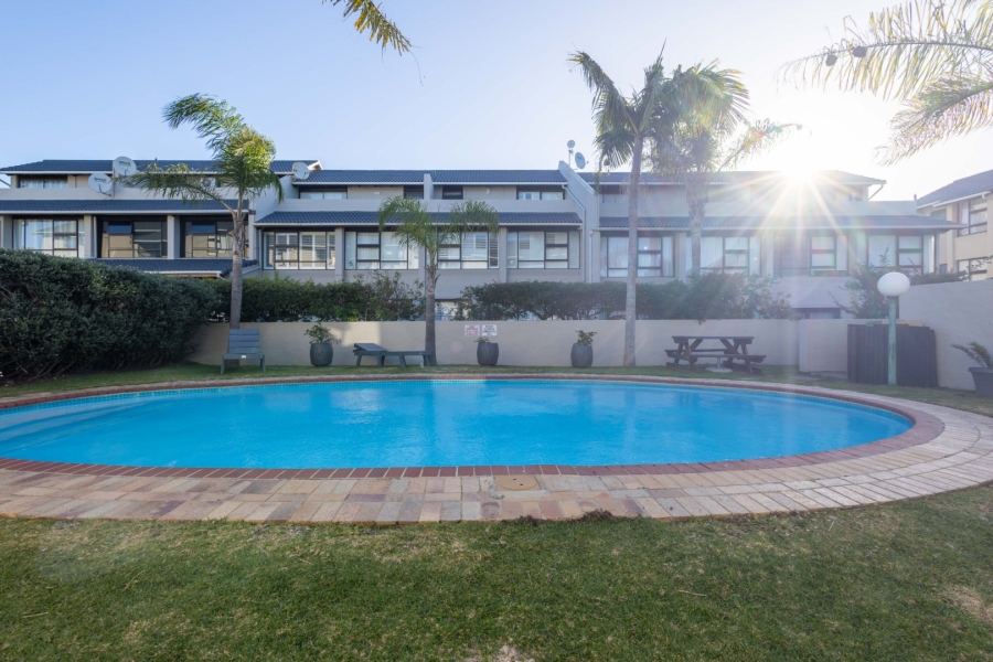 4 Bedroom Property for Sale in Bowtie Western Cape